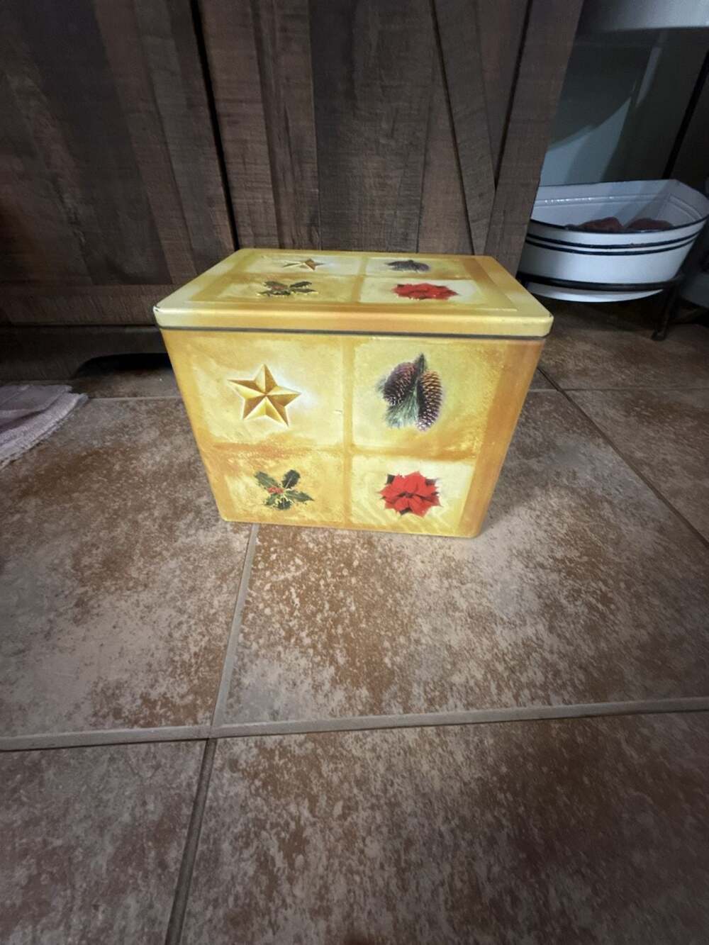 Vintage Square Holiday Christmas Tin with Star Poinsettia and Pinecone Design